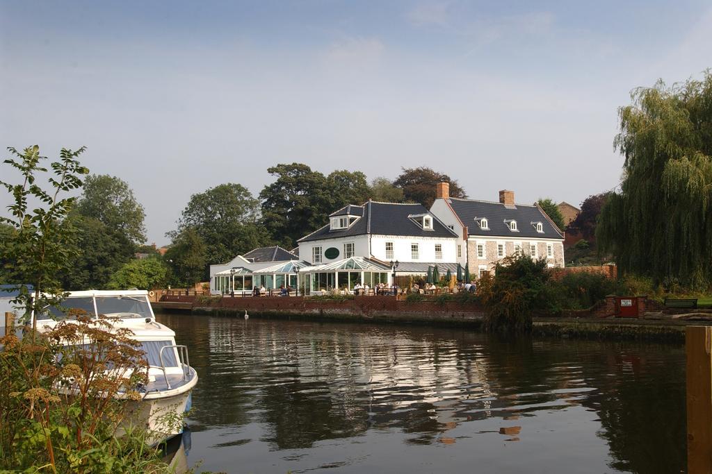 Waveney House Hotel Beccles Exterior photo
